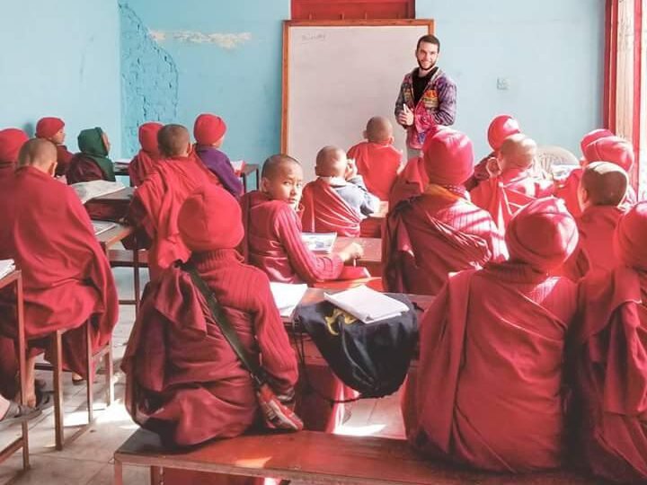 Volunteer at the Buddhist Monastery in Nepal