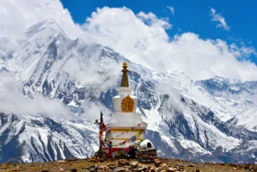 Manaslu tsum valley trek